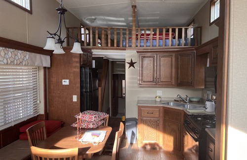 McKean RV Rental | Available in Erie, PA for the week of the Eclipse on April 8th, 2024