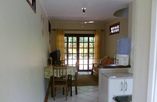 Camburi House | Available on weekends, holidays, annual rental, pets accepted.