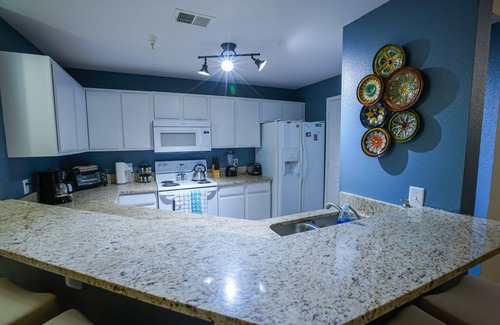 Clearwater Condo | Avalon At Clearwater. Renovated, 2 Bedroom,2 Bath Condo. NEAR CLEARWATER BEACHES