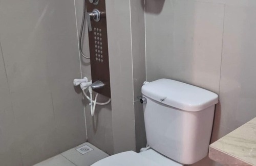 Vaadhoo House | Avanti Surf & Stay