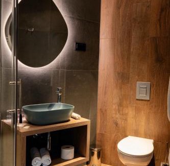 Gyongyos House | Avarka