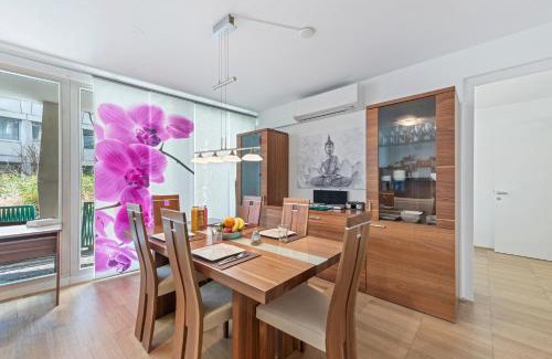 Neubau Apartment | Avío, 1 Bedroom, in the city center, Garage, Terrace