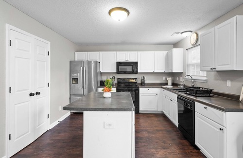 Avon House | Avon FHS Rental