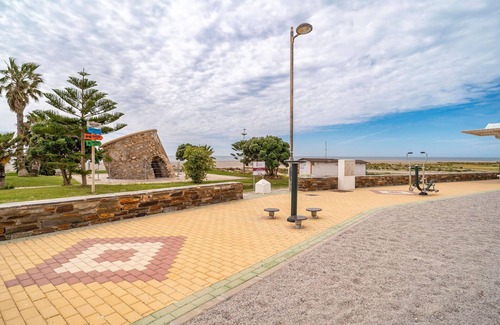 Calahonda Apartment | Awesome apartment in Calahonda with kitchen