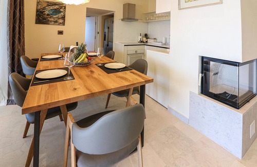Volosko Apartment | Awesome apartment in Opatija with WiFi