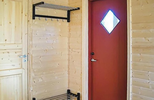 Hitra Apartment | Awesome Apartment In Sandstad With Wifi