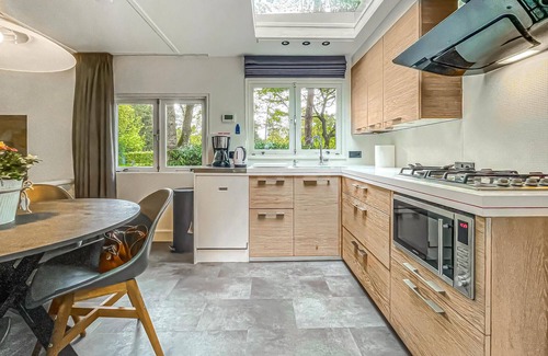 Beekbergen-West House | Awesome home in Beekbergen with WiFi