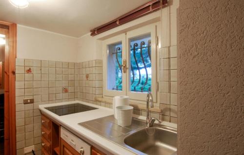 Chiesanuova House | Awesome Home In Cingoli With Wifi