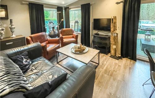 Emst House | Awesome Home In Emst With Kitchen