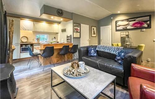 Emst House | Awesome Home In Emst With Kitchen