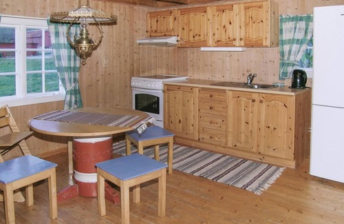 Nesset House | Awesome home in Eresfjord