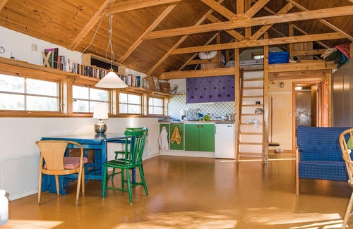 Grisslehamn House | Awesome home in Grisslehamn with sauna