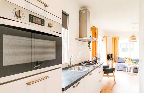 Heinkenszand House | Awesome home in Heinkenszand with WiFi