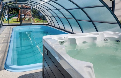 Jantar House | Awesome home in Jantar with sauna