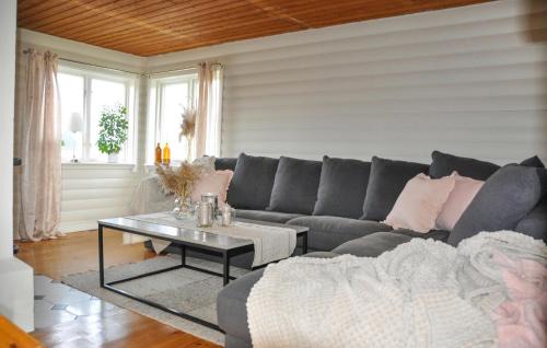 Kristinehamn House | Awesome Home In Kristinehamn