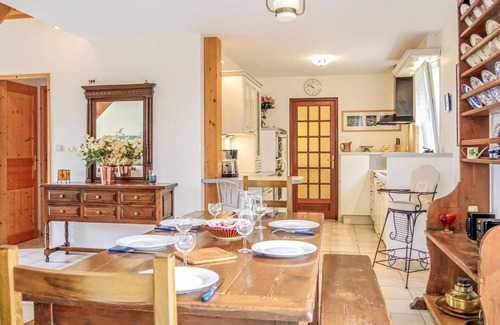 Quettehou House | Awesome home in Morsalines with WiFi