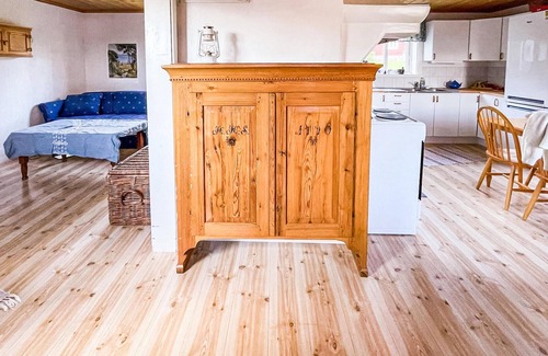 Oje House | Awesome home in öje with lake view