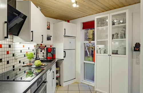 Ørsted House | Awesome home in ørsted with WiFi