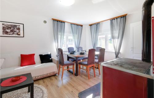 Desinic House | Awesome Home In Pregrada With Wi-Fi