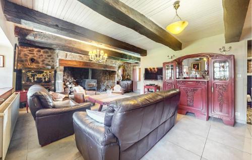 Saint-Oradoux-de-Chirouze House | Awesome Home In Saint-Oradoux-De-Chiro