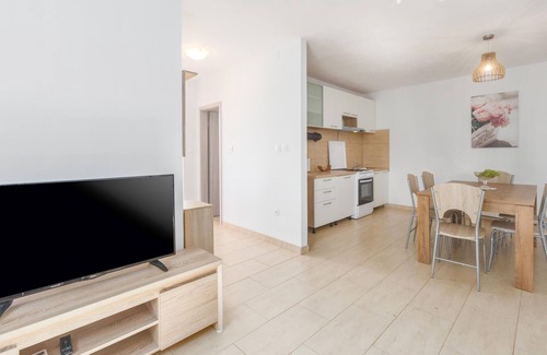 Pavicini House | Awesome home in Segotici