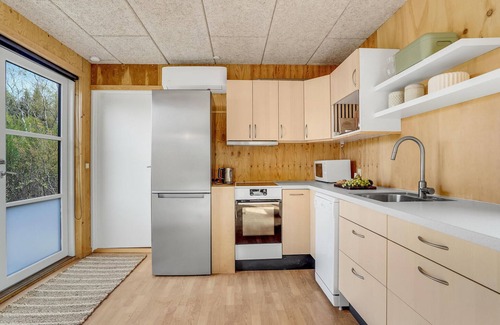 Sunds House | Awesome home in Sunds with lake view