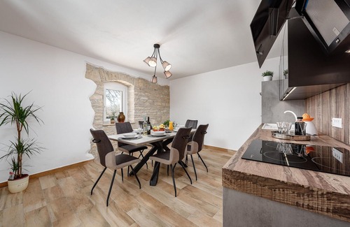 Jursici House | Awesome home in Svetvincenat