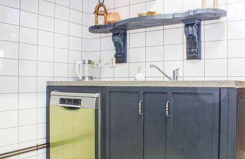 Visvliet House | Awesome home in Visvliet with sauna