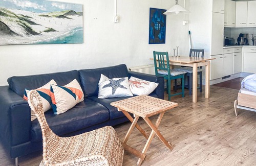 Bergen aan Zee House | Awesome (sta)caravan in Bergen aan Zee