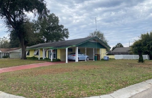 Long Beach House | Azalea Beach Retreat- Your Coastal home away from home. Beach is within blocks!