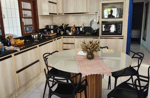 Sambaqui House | Azorean house by the sea in Florianópolis