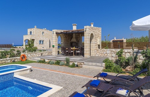 Rapaniana Villa | Azure villa - Three Bedroom Villa, Sleeps 7
