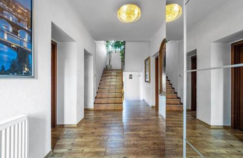 Hostavice Apartment | Báječné ubytování ve vile s bazénem a terasou.