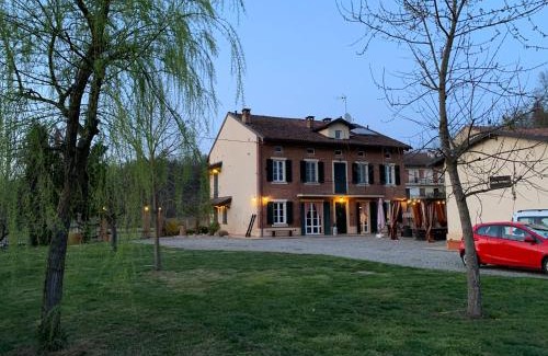 San Damiano dʼAsti Bed & Breakfast | B&B Cascina Martinetta