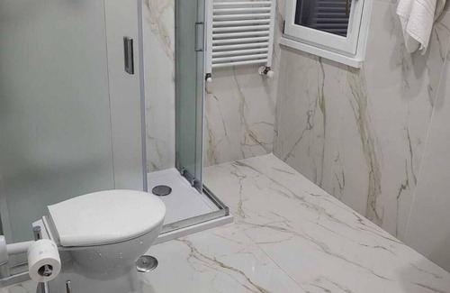 Marino Bed & Breakfast | B&B Civico 133 Appartamento PT con Terrazzo Marino
