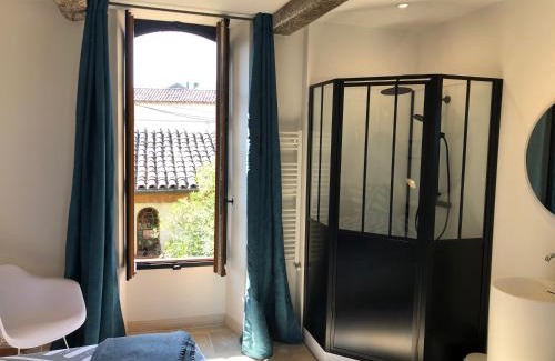 Giroussens Bed & Breakfast | B&B du Couvent, vue château