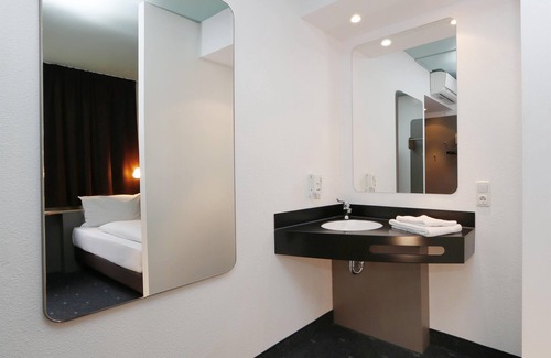 Dreilinden Hotel | B&B Hotel Berlin-Dreilinden