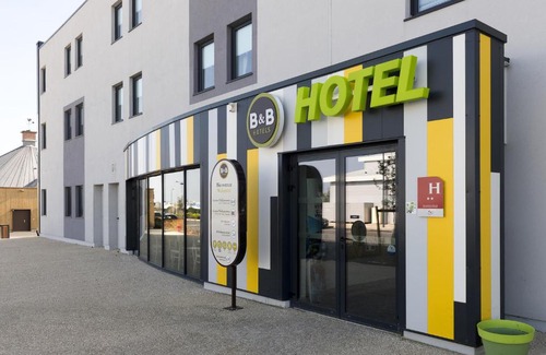 North district Hotel | B&B HOTEL Niort Marais Poitevin Est