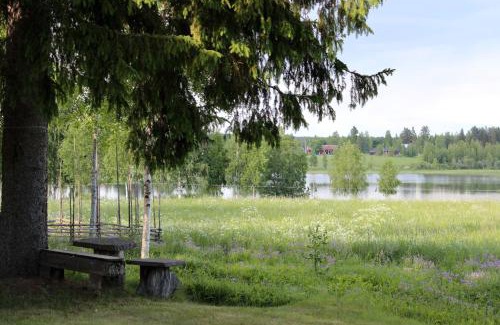 Ockelbo Bed & Breakfast | B&B i 1700-talsstil på Oklagård