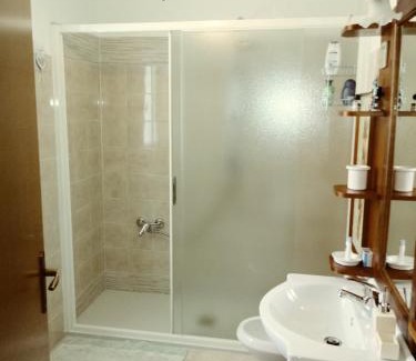 Invorio Superiore Bed & Breakfast | B&B La Quiete