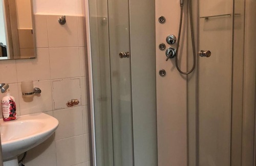 Rho Bed & Breakfast | B & b Oasis Passion Fiera - Triple room with Wifi and Ac, external bathroom