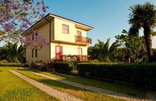 Sant'Eufemia Lamezia Bed & Breakfast | B&B Villa dei Fiori