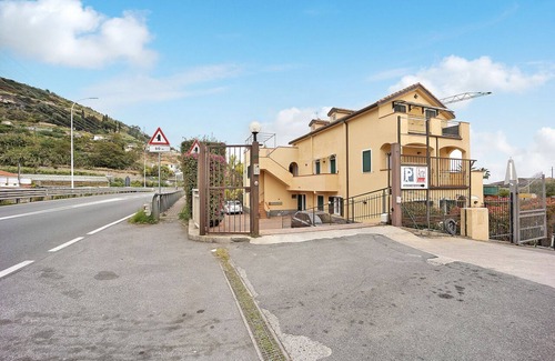 Riva Ligure Apartment | B179 - Apartment with garden and private parking space