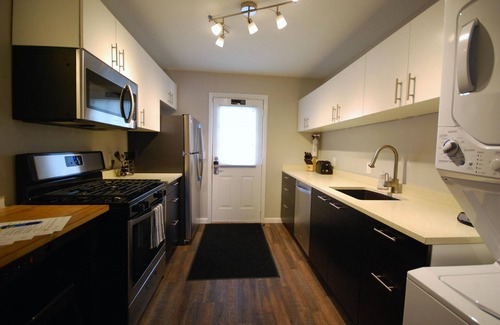 Brookwood Apartment | B2bf Quick Easy Virtual Check In w Free Parking