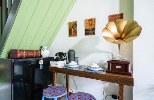Chakkrawat House | Baan Lek Tee 6 - Chinatown near Yaowarat and MRT