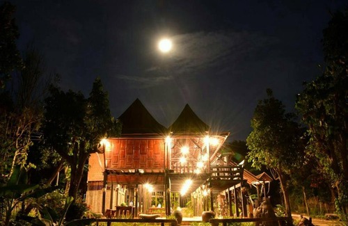 Songkhla Villa | Baanthaeraek Vintage Bungalow