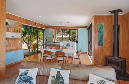Marahau House | Bach 7 by the Sea - Spa Pool & Stunning Views in Marahau
