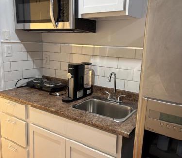 Bedford House | Bachelor in Bedford, Halifax