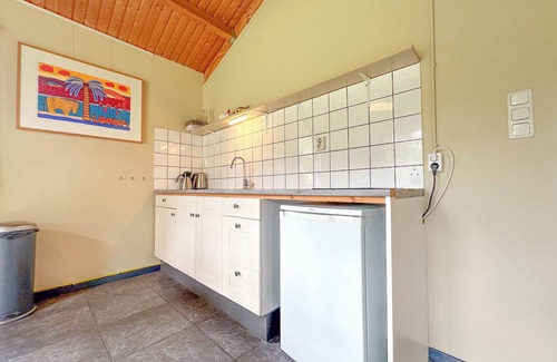 Lage Zwaluwe House | Back to basic nature cottage near the Biesbosch
