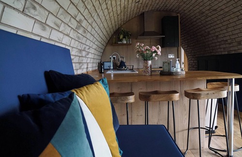 Rhayader Cottage | BADGERS VIEW, pet friendly, character holiday cottage in Rhayader